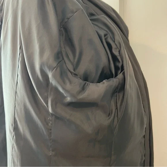 Michael Kors Coat w/versatile hood, zipper and snaps - Picture 16 of 16